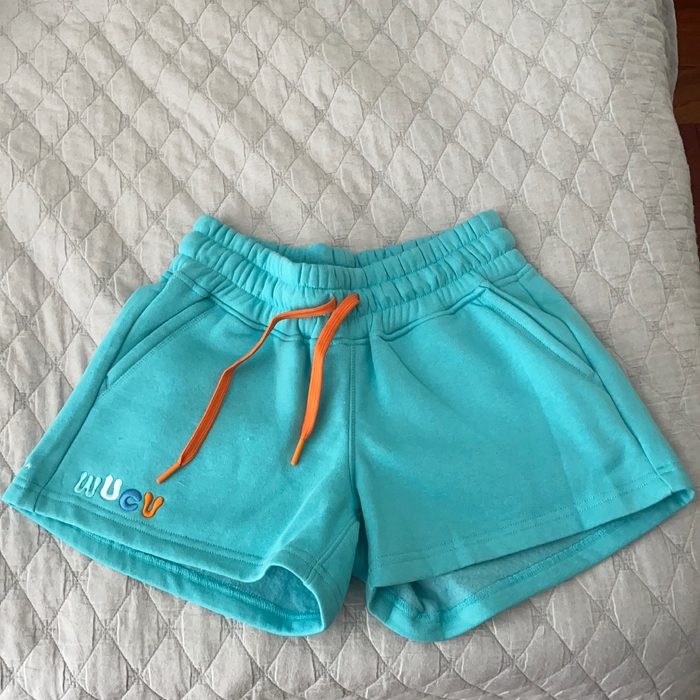 WUCV - Scandal by Stefi Cohen Medium Lounge Shorts NWOT